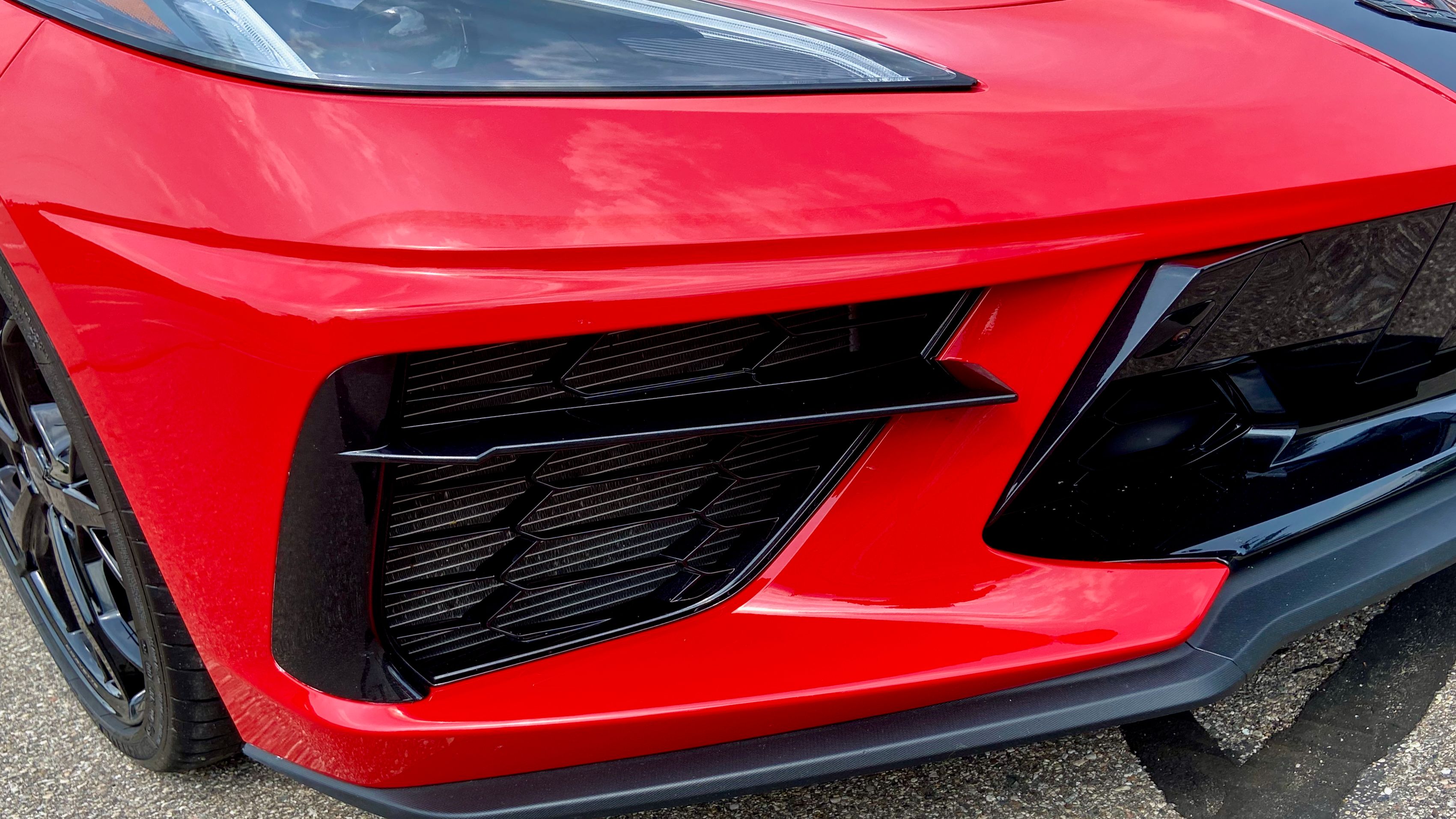 Used 2020 Chevrolet Corvette Stingray Premium Cpe w/ 3LT Preferred Equipment Group RWD image 19
