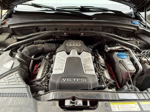 Used 2013 Audi Q5 3.0T Prestige image 5
