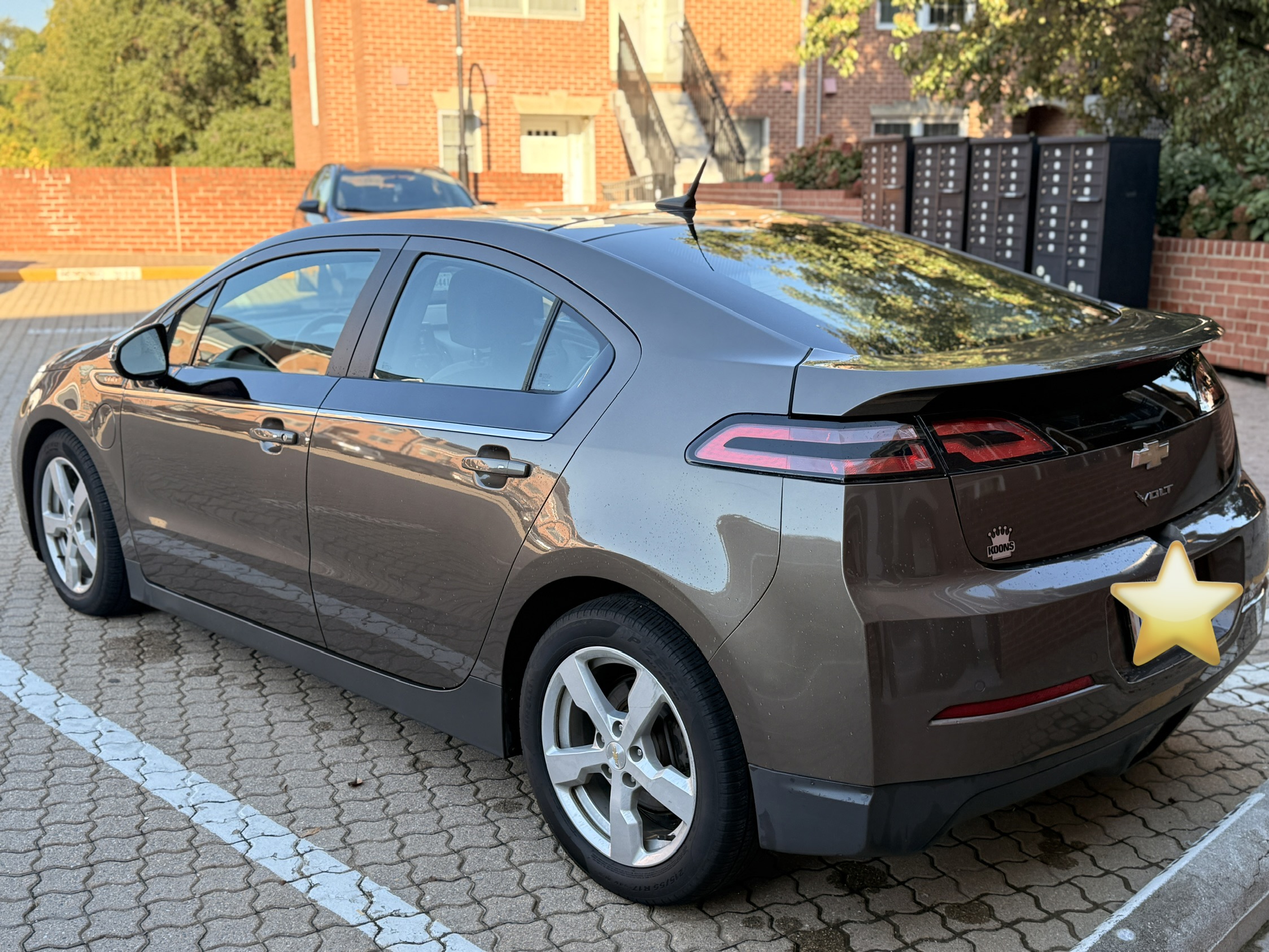 Used 2014 Chevrolet Volt Premium w/ Premium Trim Package FWD image 12