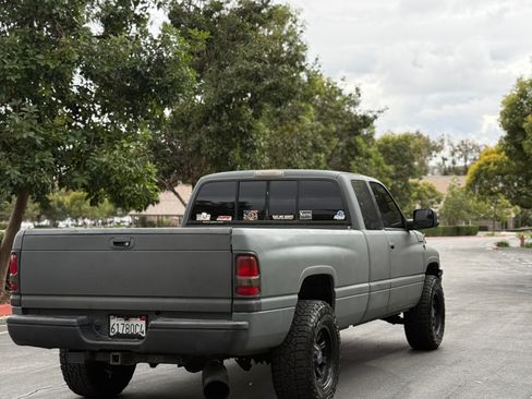 Used 1997 Dodge Ram 2500 Truck 2WD Club Cab image 4