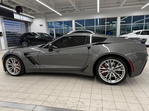 Used 2016 Chevrolet Corvette Z06 w/ 2LZ Preferred Equipment Group image 10
