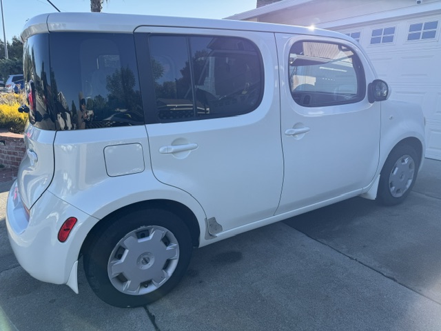 Used 2011 Nissan Cube 1.8 S w/ Interior Designer Pkg FWD image 1