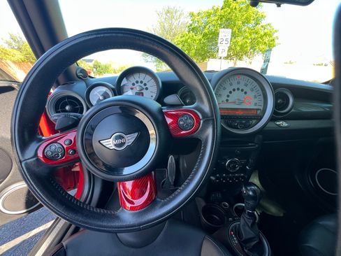 Used 2013 MINI Cooper S image 9