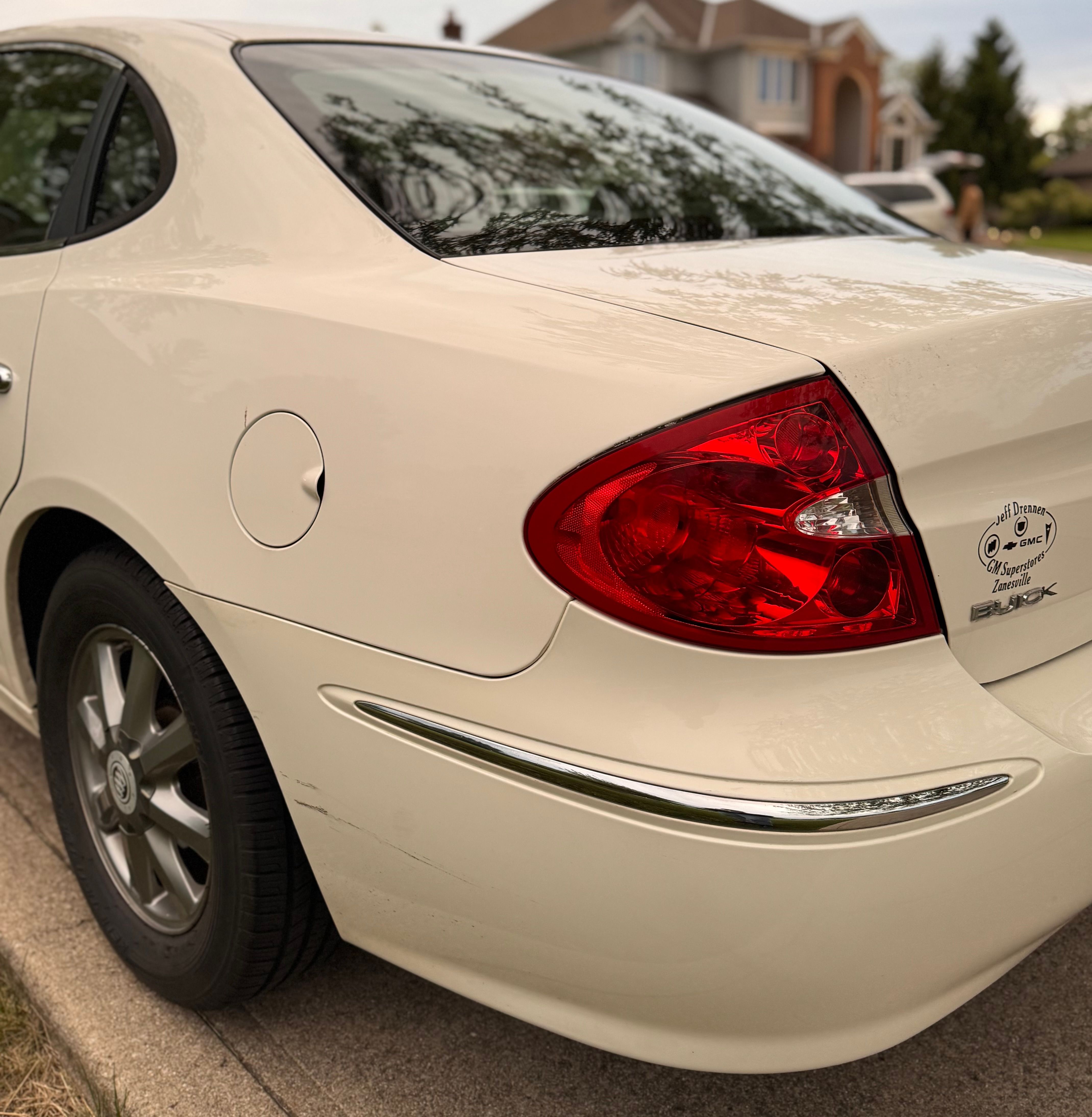 Used 2008 Buick LaCrosse CXL FWD image 4