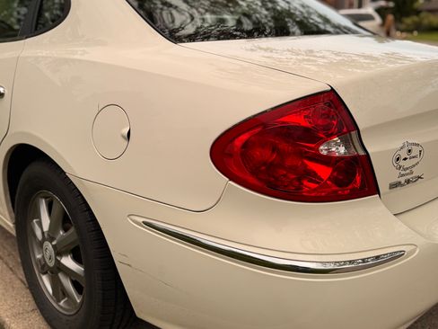 Used 2008 Buick LaCrosse CXL FWD image 4