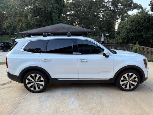 Used 2020 Kia Telluride S w/ S 8 Passenger Seating Package FWD image 5