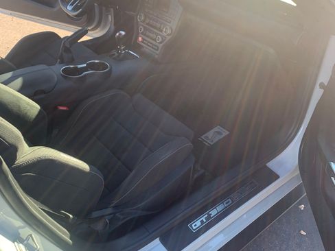 Used 2016 Ford Mustang Shelby GT350 w/ Track Package image 11