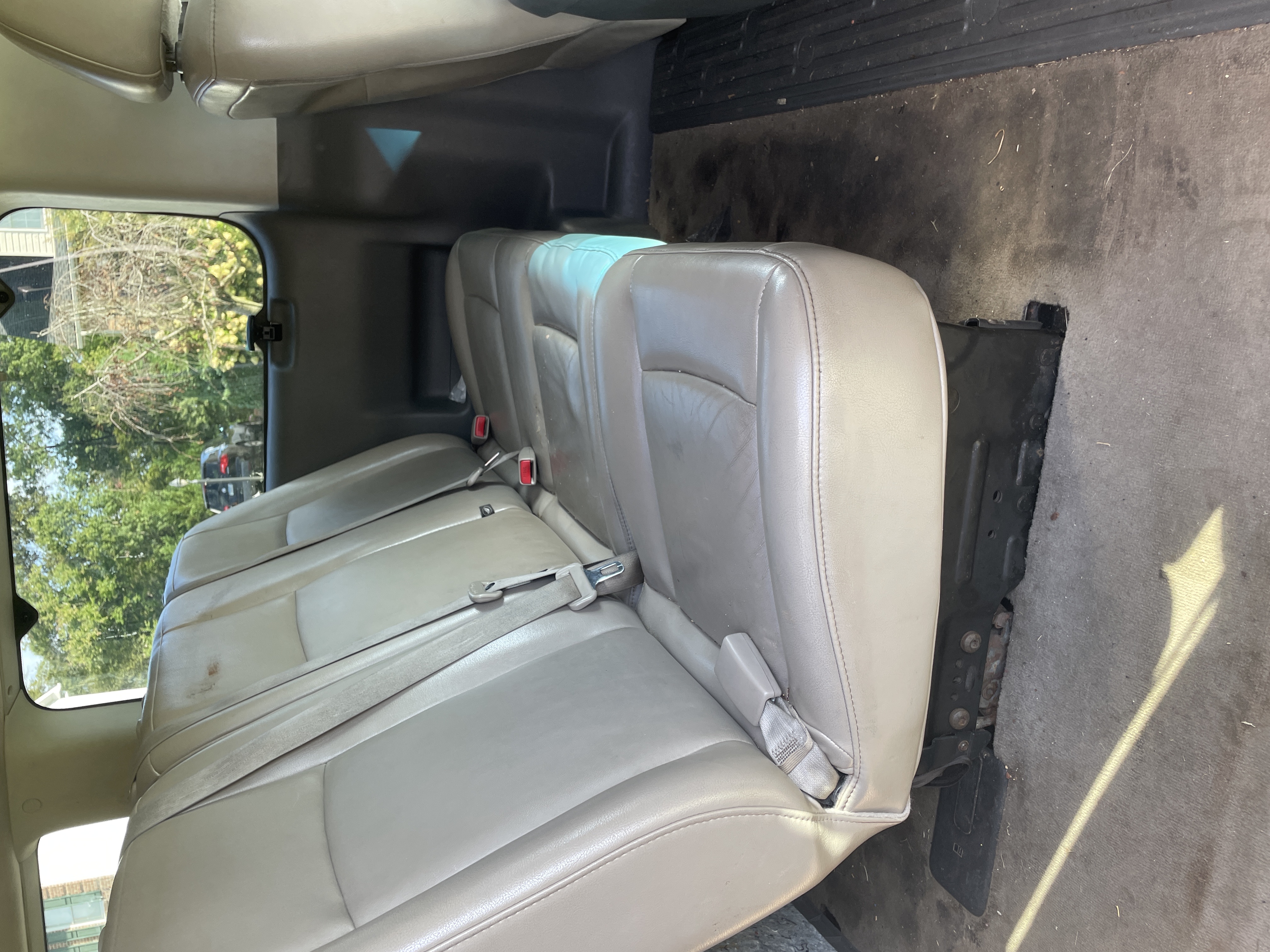 Used 2014 Nissan NV 3500 SL w/ Technology Package RWD image 5