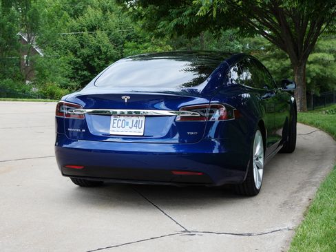 Used 2018 Tesla Model S 75D AWD/4WD image 13