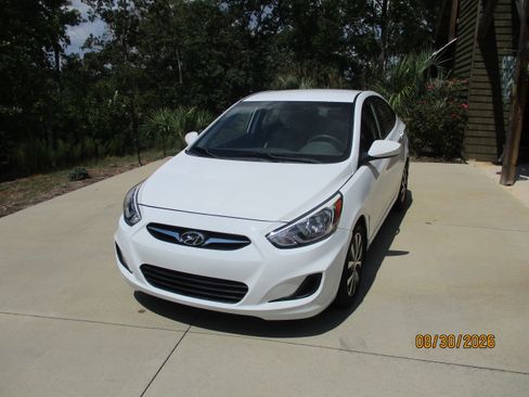 Used 2017 Hyundai Accent Value Edition FWD image 2