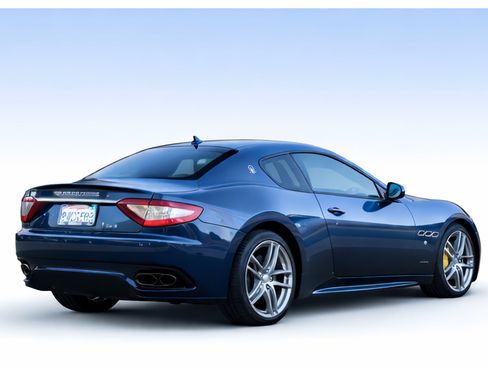 Used 2016 Maserati GranTurismo Sport image 4