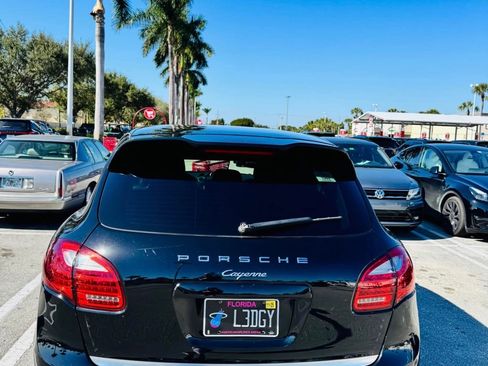 Used 2013 Porsche Cayenne Diesel image 6