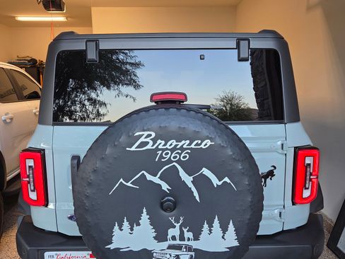 Used 2023 Ford Bronco Wildtrak image 4