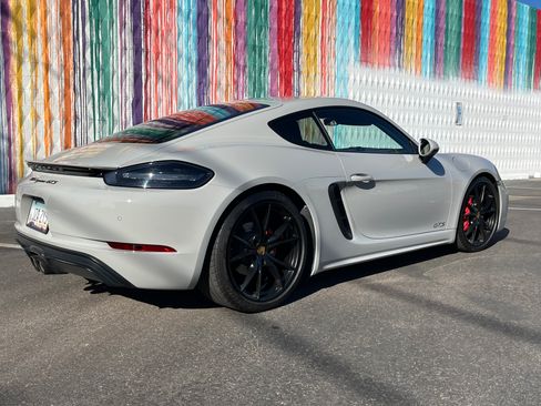 Used 2018 Porsche 718 Cayman GTS image 8