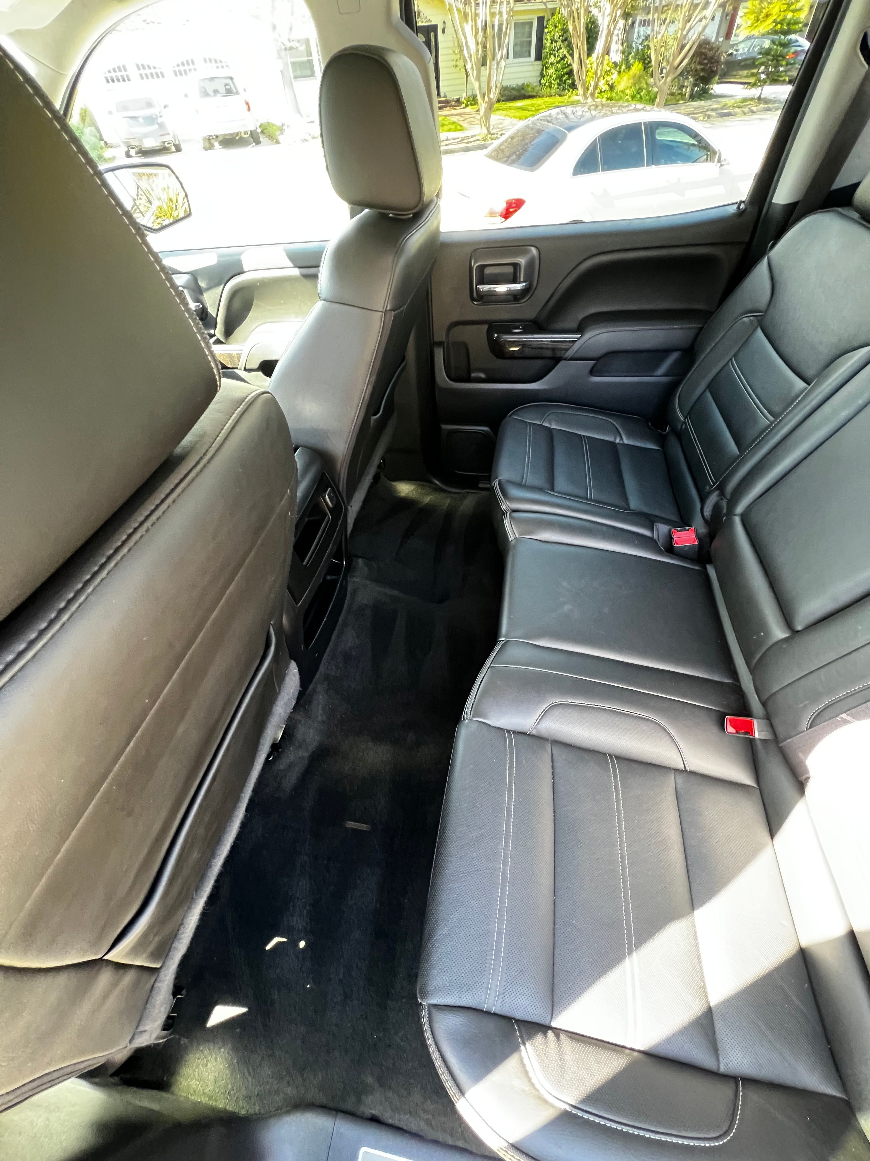 Used 2016 GMC Sierra 1500 Denali w/ Enhanced Driver Alert Package AWD/4WD image 4