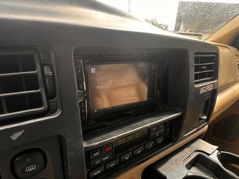 Used 2005 Ford Excursion Limited AWD/4WD image 15