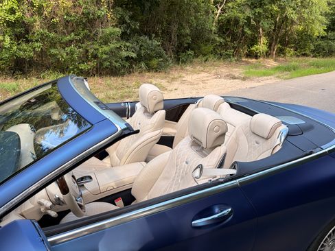 Used 2017 Mercedes-Benz S 550 Cabriolet image 28