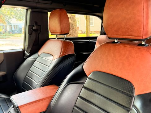 Used 2022 Ford Bronco Wildtrak image 17