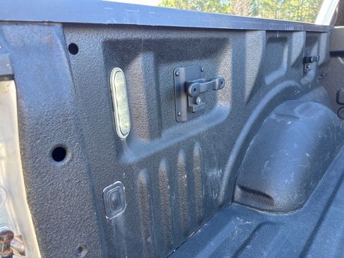 Used 2018 Ford F150 XLT w/ Equipment Group 302A Luxury image 8