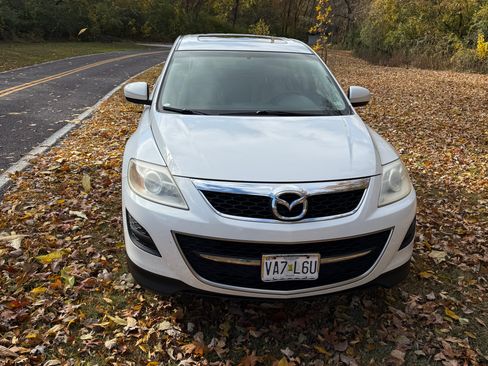 Used 2012 MAZDA CX-9 Touring w/ Moonroof & Bose Audio Pkg image 4