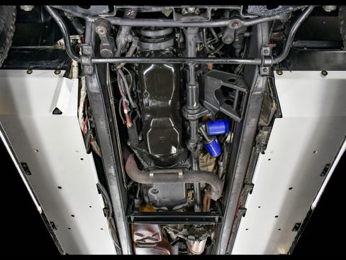 Used 1999 HUMMER H1 4-Door Hard Top image 26