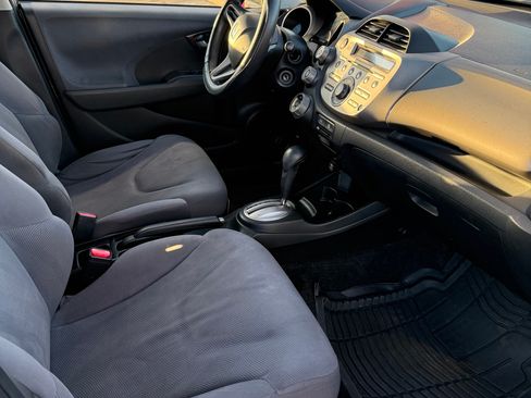 Used 2009 Honda Fit image 2