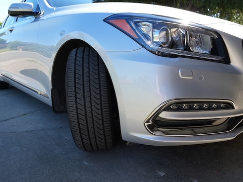 Used 2018 Genesis G80 3.8 w/ Option Group 02 image 2