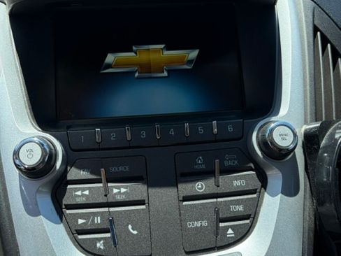 Used 2012 Chevrolet Equinox LT FWD image 12