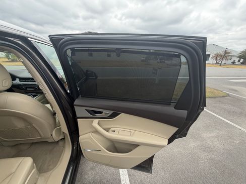 Used 2019 Audi Q7 2.0T Premium Plus w/ Premium Plus Package image 19