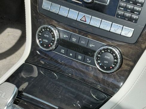 Used 2016 Mercedes-Benz SL 400 image 4