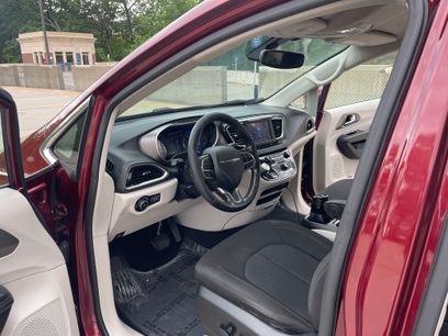 Used 2020 Chrysler Pacifica Touring w/ Cold Weather Group