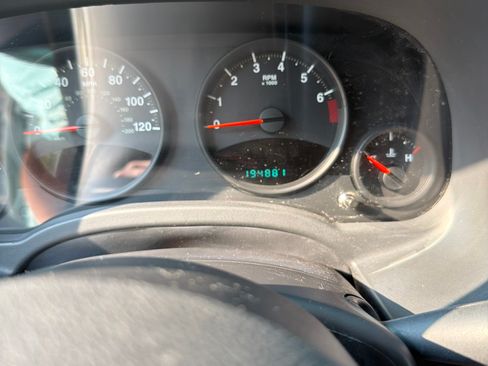 Used 2012 Jeep Patriot Latitude FWD image 16