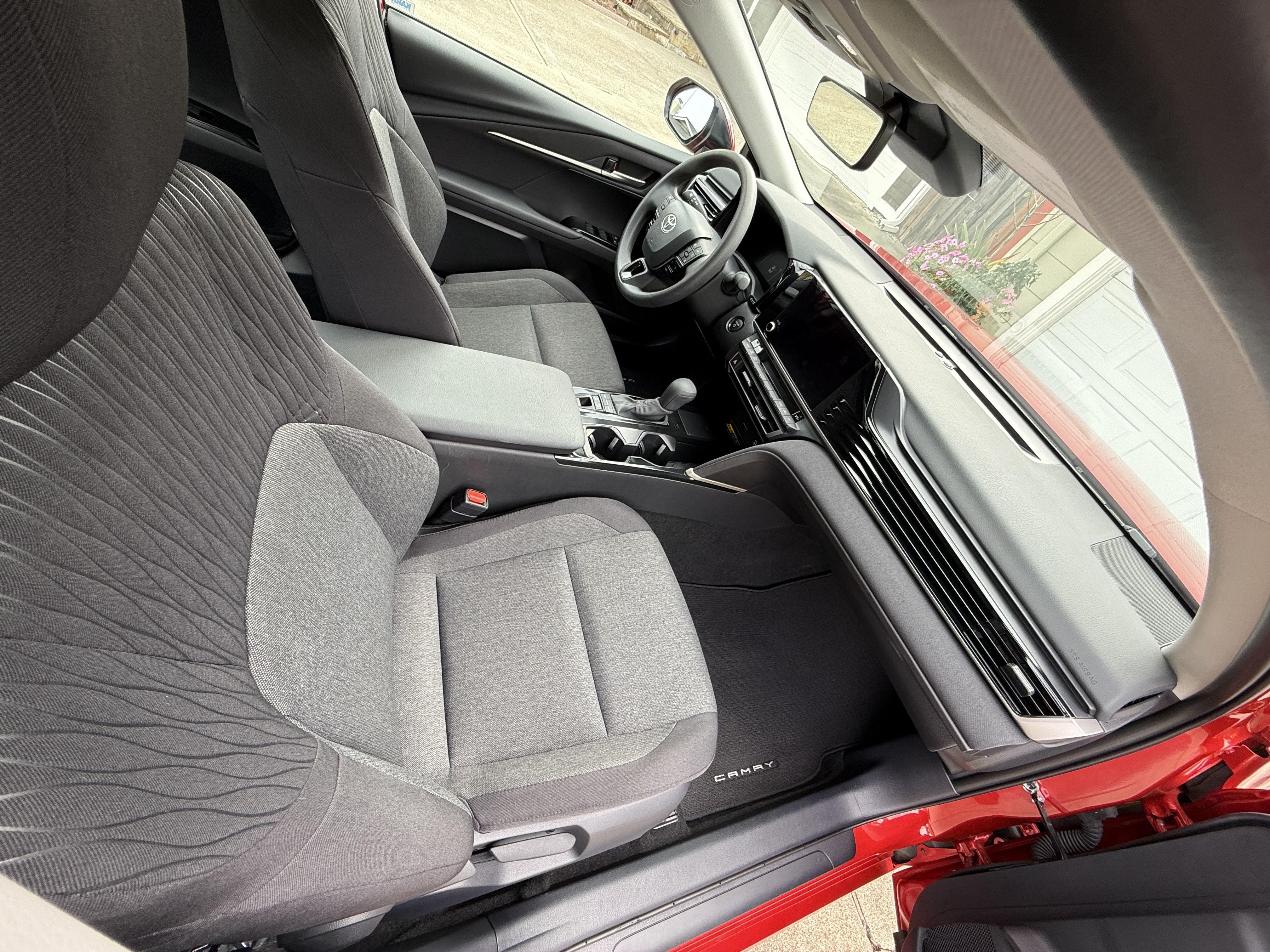 Used 2025 Toyota Camry LE w/ Convenience Package FWD image 19