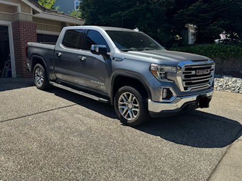 Used 2019 GMC Sierra 1500 SLT w/ SLT Premium Plus Package AWD/4WD image 5