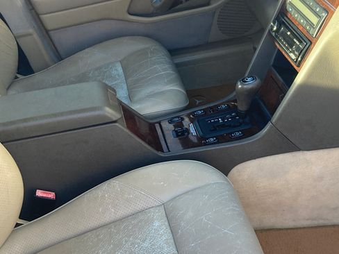 Used 1997 Mercedes-Benz C 280 Sedan image 11