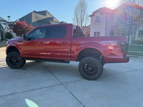 Used 2020 Ford F150 Lariat w/ Equipment Group 502A Luxury image 12