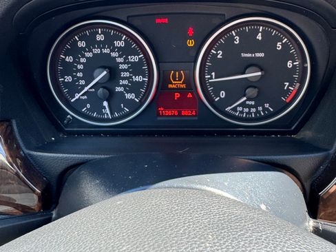 Used 2010 BMW 328i Sedan RWD image 2