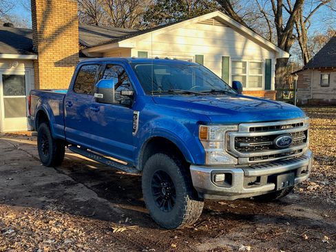 Used 2020 Ford F350 Lariat w/ Tremor Off-Road Package image 5