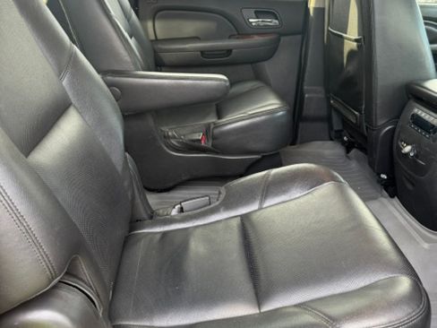 Used 2013 GMC Yukon XL 2500 SLT AWD/4WD image 27