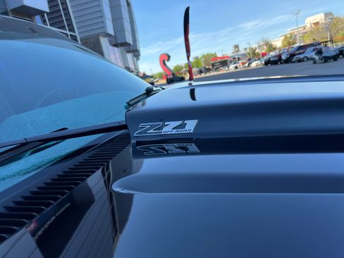 Used 1996 Chevrolet Tahoe 4WD 2-Door image 17