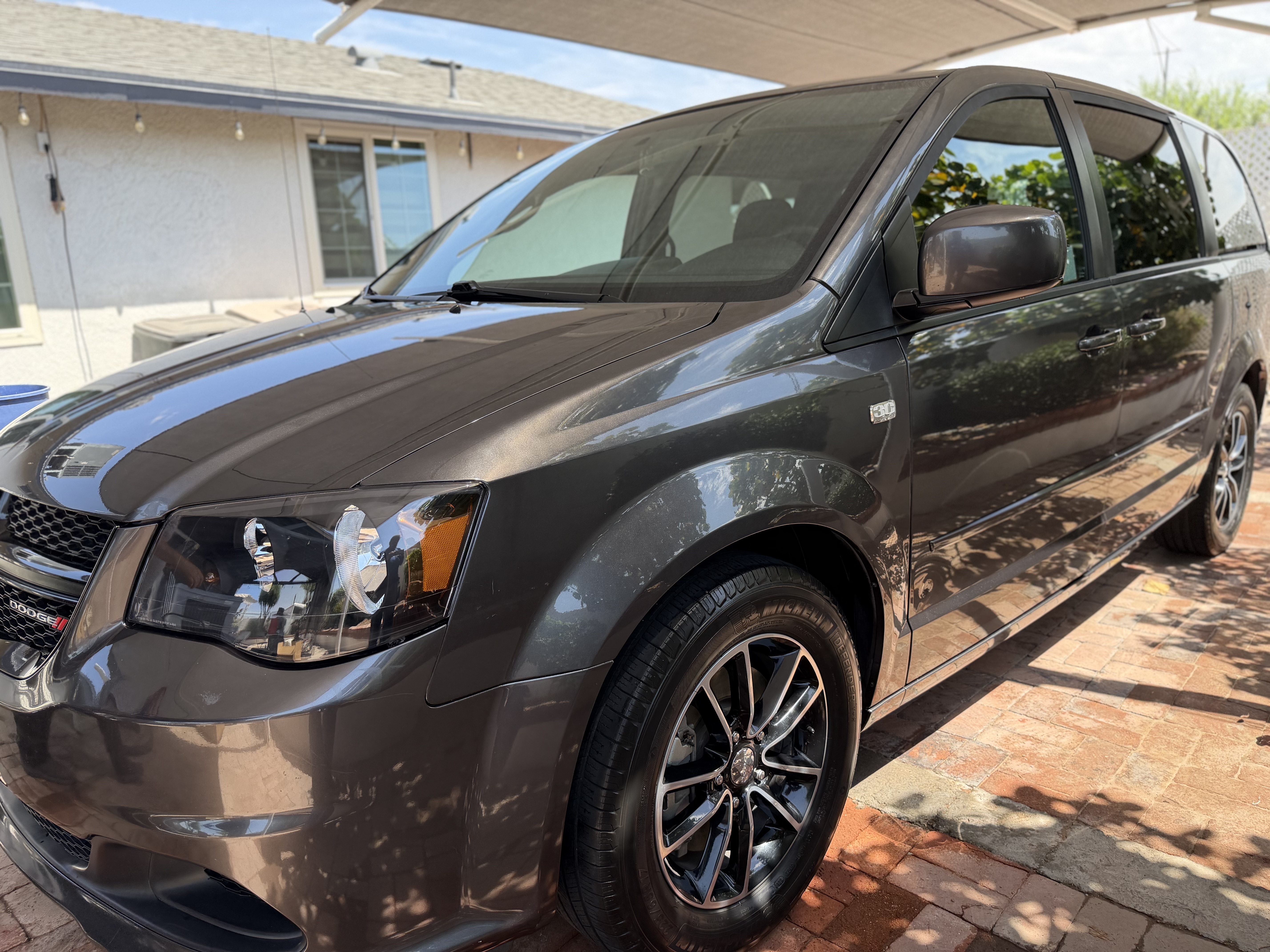 Used 2014 Dodge Grand Caravan SE FWD image 10