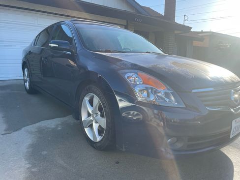 Used 2008 Nissan Altima 3.5 SE w/ Premium Pkg FWD image 4