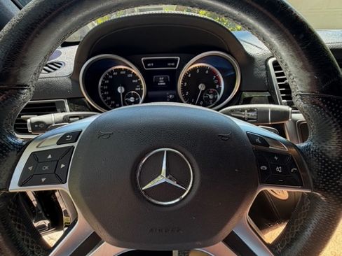 Used 2015 Mercedes-Benz ML 400 4MATIC image 9