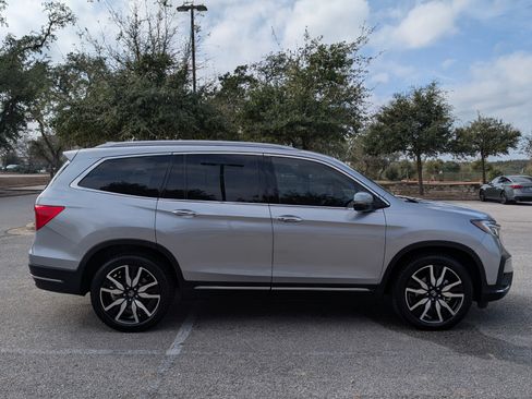 Used 2022 Honda Pilot Touring image 9
