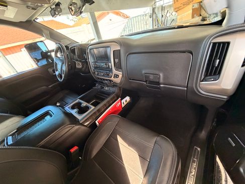 Used 2016 GMC Sierra 2500 Denali w/ Suspension Package, Off-Road image 25