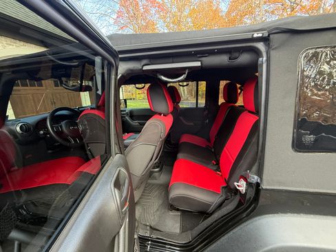 Used 2016 Jeep Wrangler Unlimited Sport w/ Quick Order Package 24S image 10