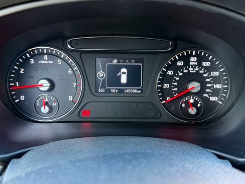 Used 2018 Kia Sorento LX image 2