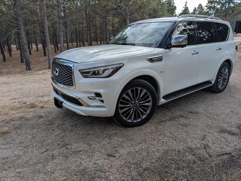 Used 2018 INFINITI QX80 4WD w/ Deluxe Technology Package image 5