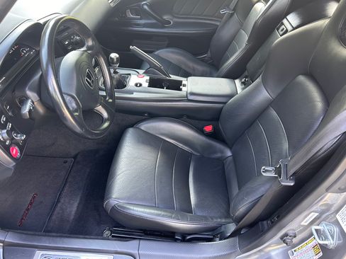 Used 2005 Honda S2000 image 9