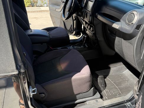 Used 2013 Jeep Wrangler Sport image 6